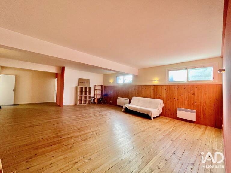 Location Local d'activités 91 m&sup2; — photo 1