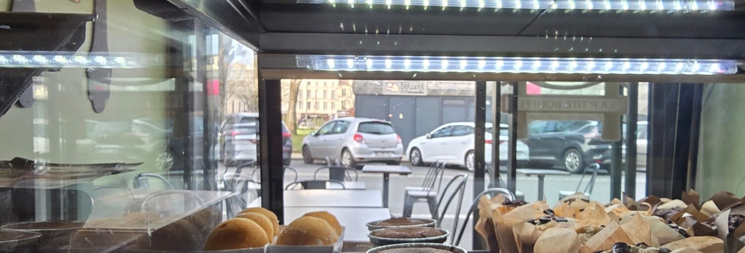Commerce  34 m² à vendre à Rochefort (17300)