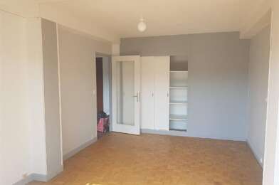 Appartement 4 pièces 699 €