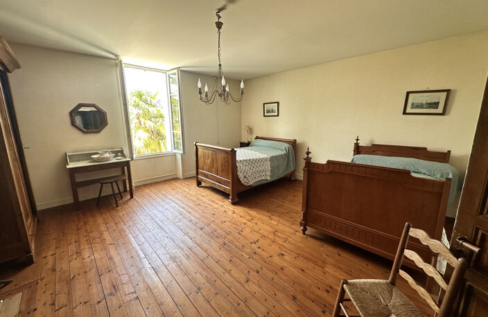 Belle maison de maître à vendre   Benet — photo 4