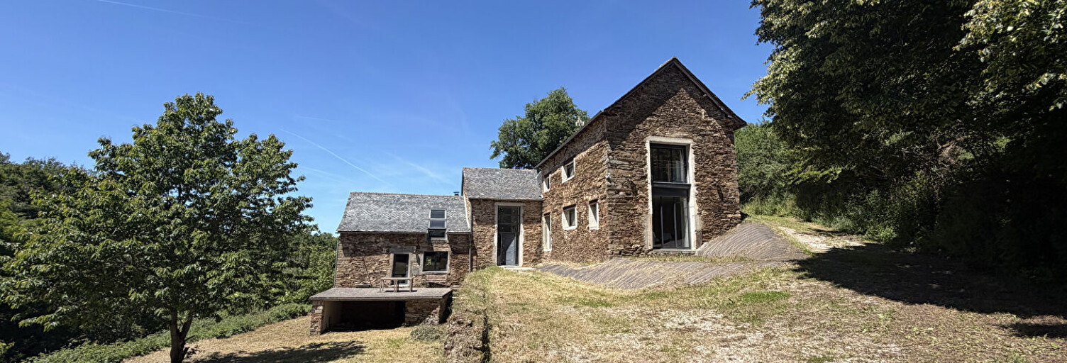 Maison 8 Pièces 236 m² à vendre à Quins (12800)