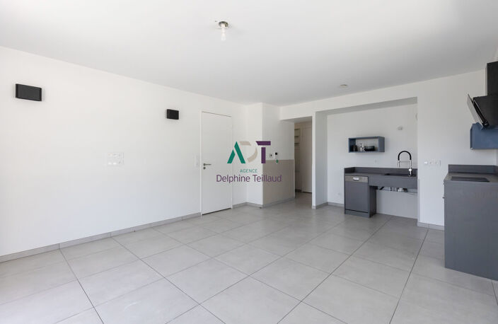 T3 d'exception de 60m2 avec terrasse de 28m2 à Meylan — photo 2