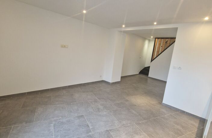 Vente Maison/villa 4 pièces — photo 2