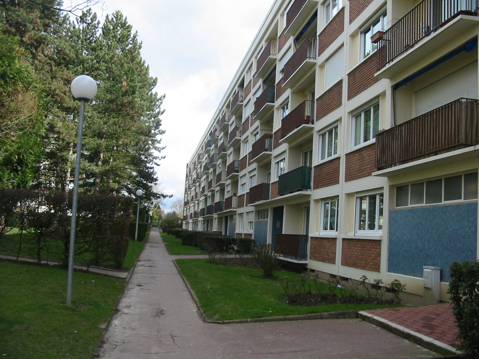 VILLIERS LE BEL GARE RER APPARTEMENT 3 PIECES