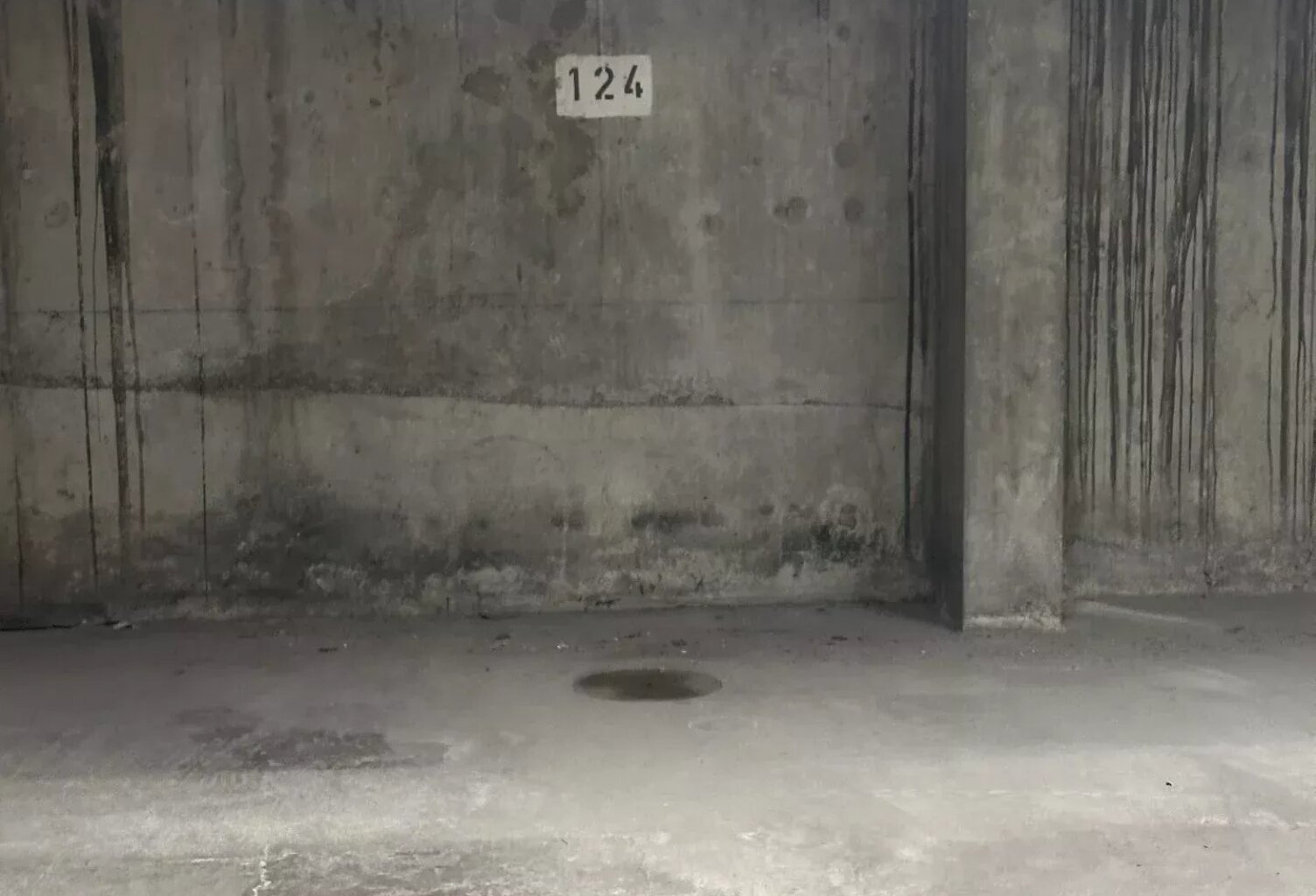 BOX EN SOUS SOL A QUEULEU — photo 1