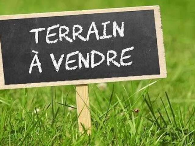 Terrain  Un grand terrain à 5 min des Sable — photo du bien