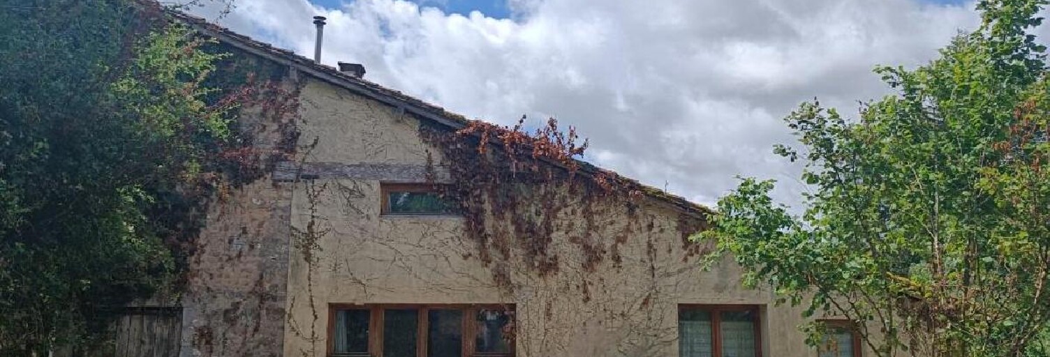 Maison 4 Pièces 104 m² à vendre à Nanteuil-en-Vallée (16700)