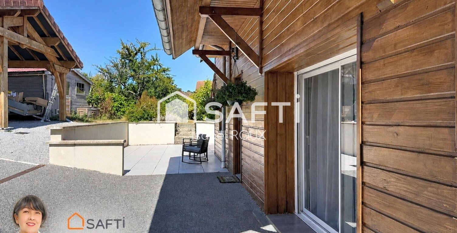 Une maison, chaleureuse, confortable et fonctionnelle — photo 1