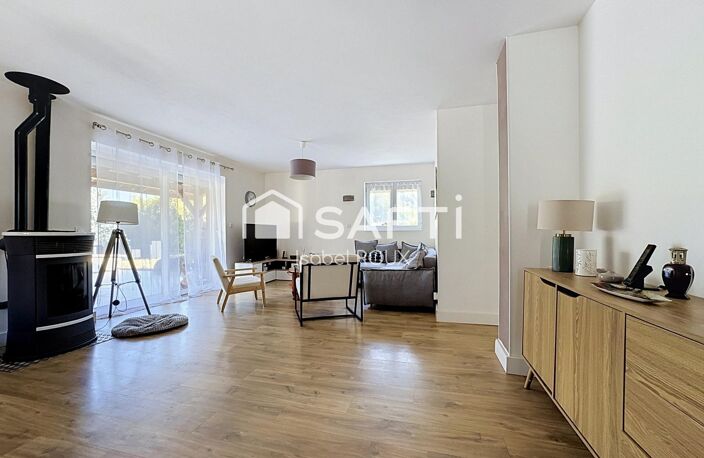 Une maison, chaleureuse, confortable et fonctionnelle — photo 2