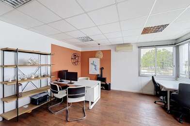 Commerce 4 pièces 1220 €