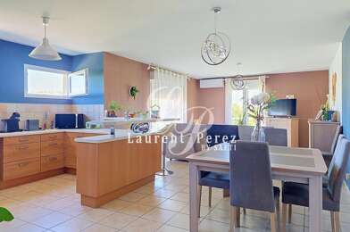 Appartement 4 pièces 230000 €