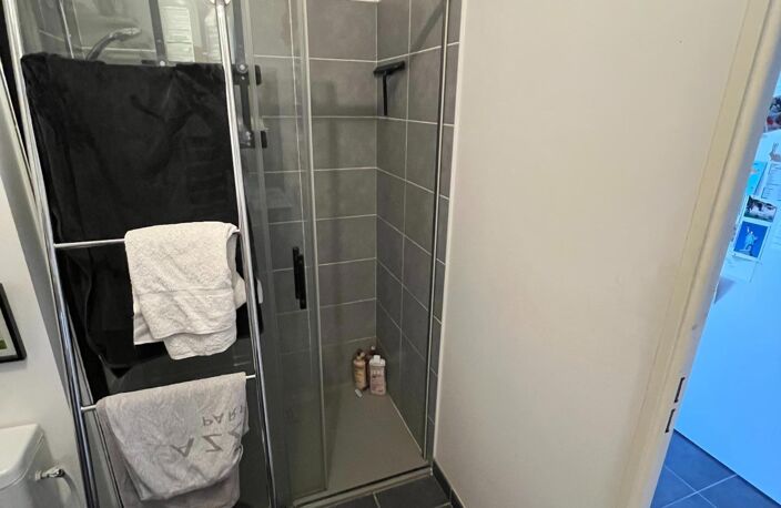 Appartement T2 44 m2 avec garage - Villeurbanne — photo 5
