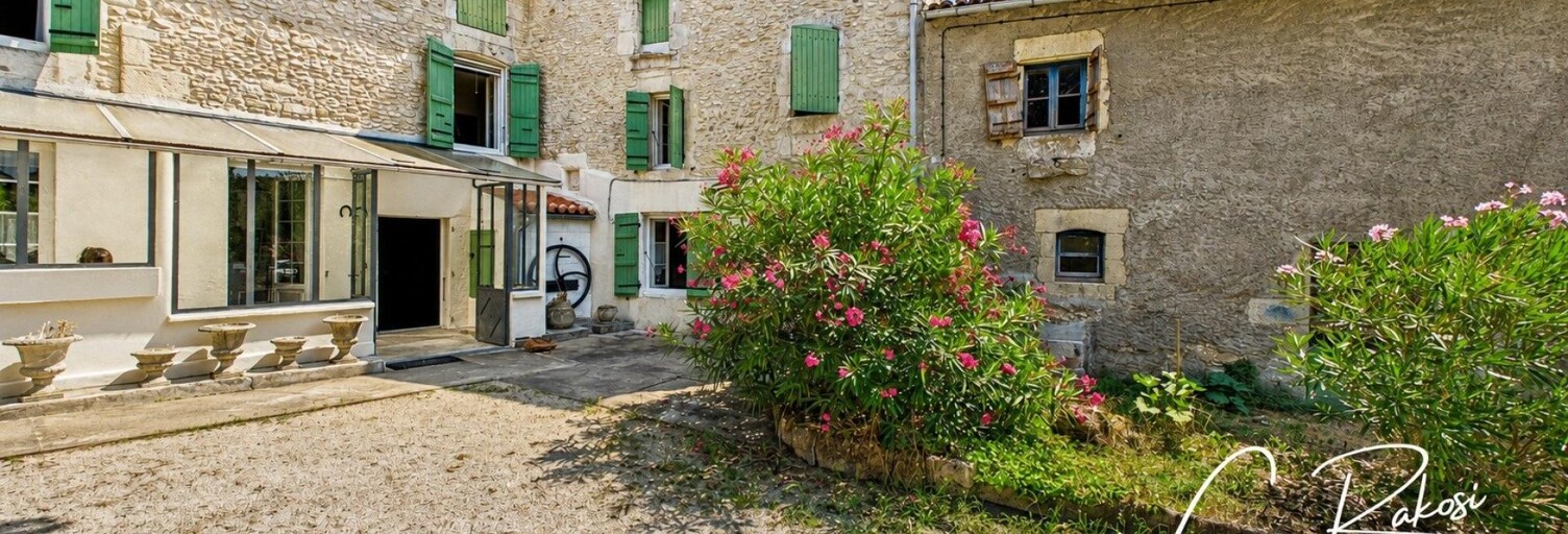 Maison 4 Pièces 137 m² à vendre à La Chapelle-des-Pots (17100)