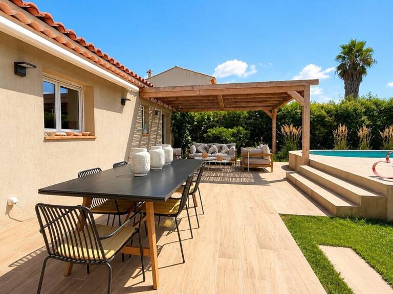 Fréjus  Villa contemporaine de 100 m² avec piscine, vendue meublée — photo 1