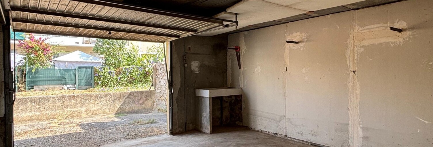 Garage  22 m² à vendre à Le Pradet (83220)
