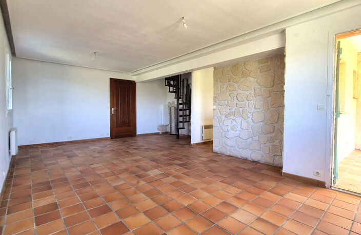 Maison individuelle Drap : 2 appartement; stationnement; jar — photo 5