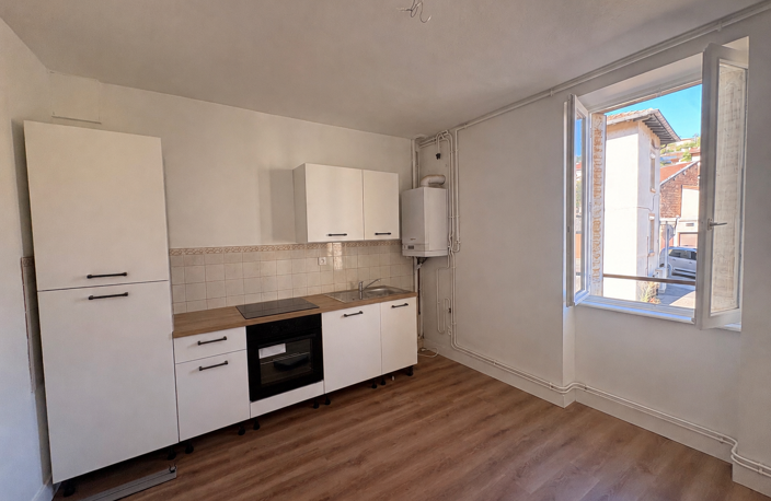 Appartement T3 1er étage avec Garage - TARARE — photo 2