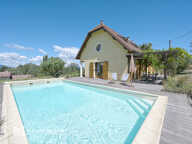 CORBELIN: 5 chambres, piscine, 2288m² de verdure. — photo 2