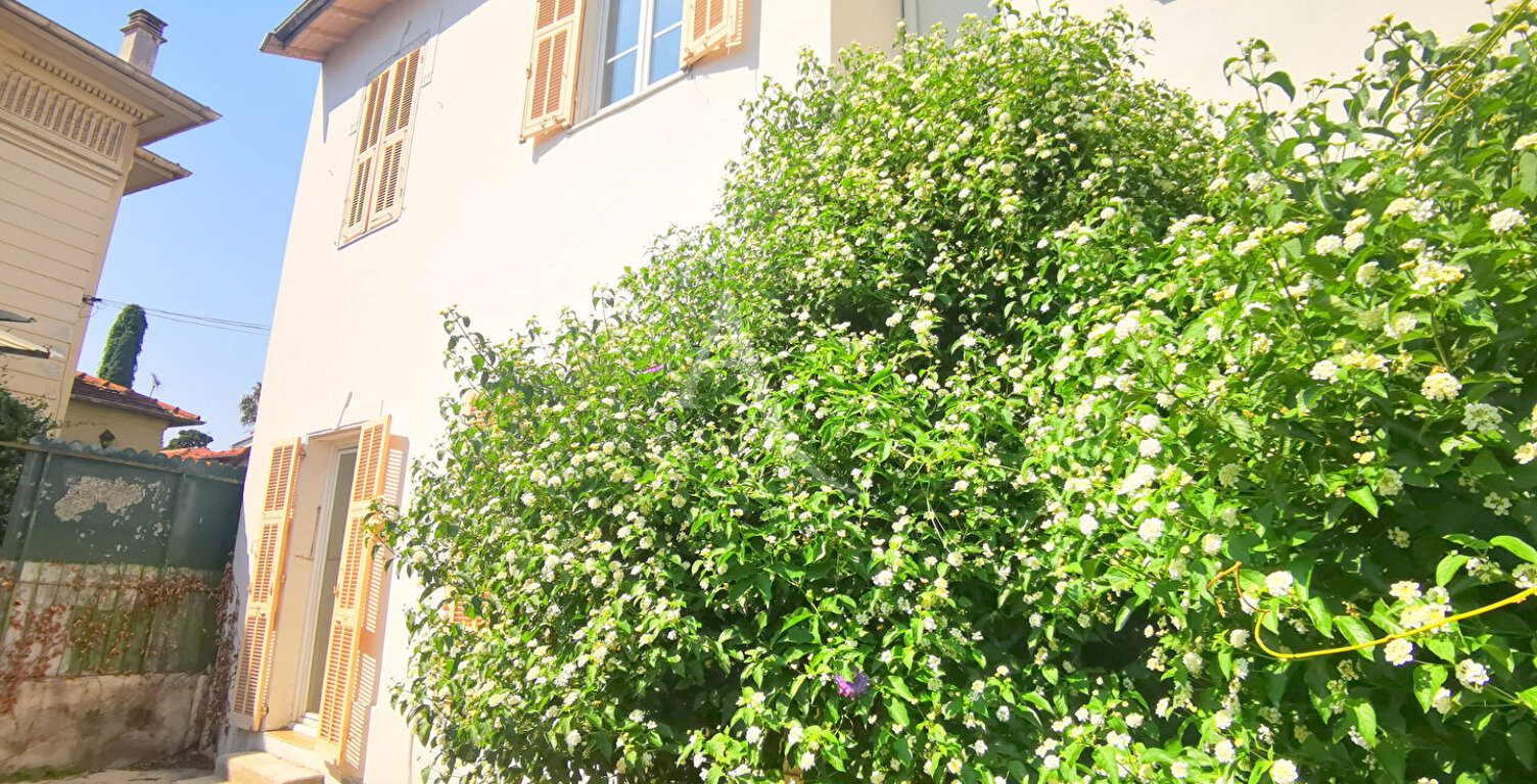 SAINT MAURICE : MAISON INDIVIDUELLE 120M2 AVEC GARAGE — photo 1