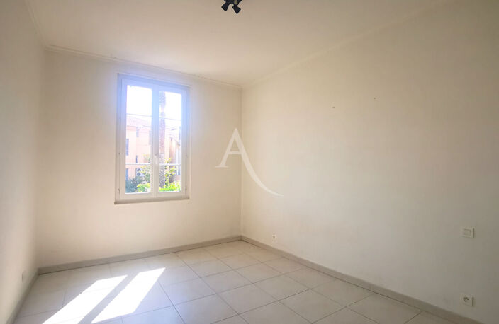 SAINT MAURICE : MAISON INDIVIDUELLE 120M2 AVEC GARAGE — photo 5