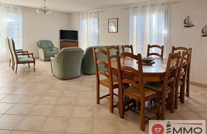Maison familiale 5 chambres sur une magnifique parcelle de 1 169 m² — photo 3