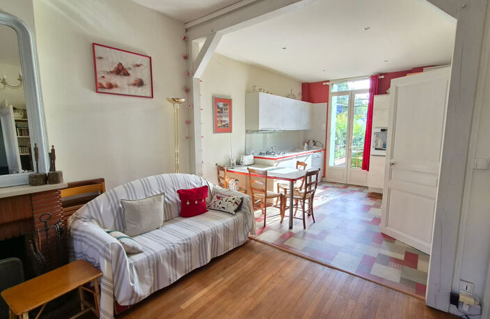 Maison de ville - 105 m2 - TOURS — photo 2