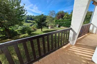 Appartement 3 pièces 733 €