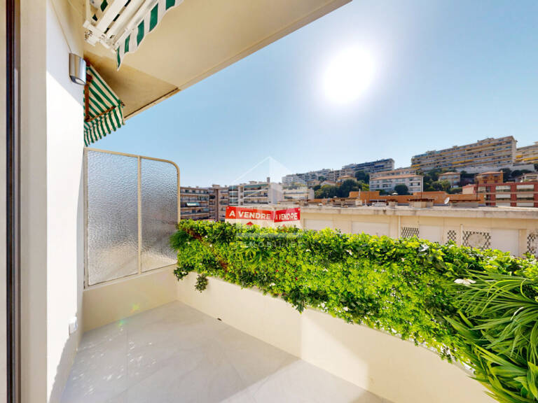 NICE - FLEURS : JOLI 3 PIÈCES AVEC BALCON ET PETITE TERRASSE — photo 1
