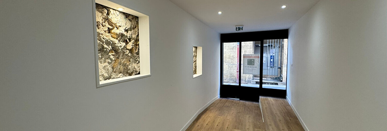 Commerce 3 Pièces 100 m² à louer à Aix-en-Provence (13100)