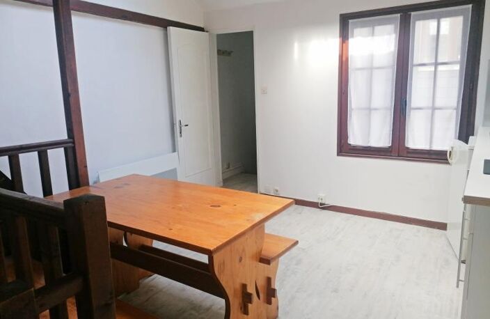 F2 ROUEN (76 000) 142 RUE BEAUVOISINE — photo 2
