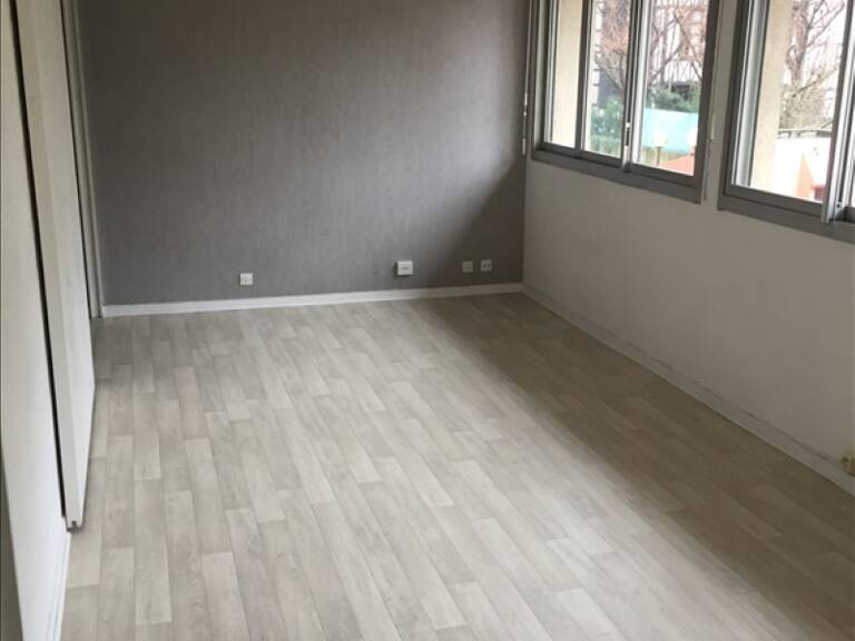 T2 ROUEN - 48 Rue Abée de l'Epée — photo 1