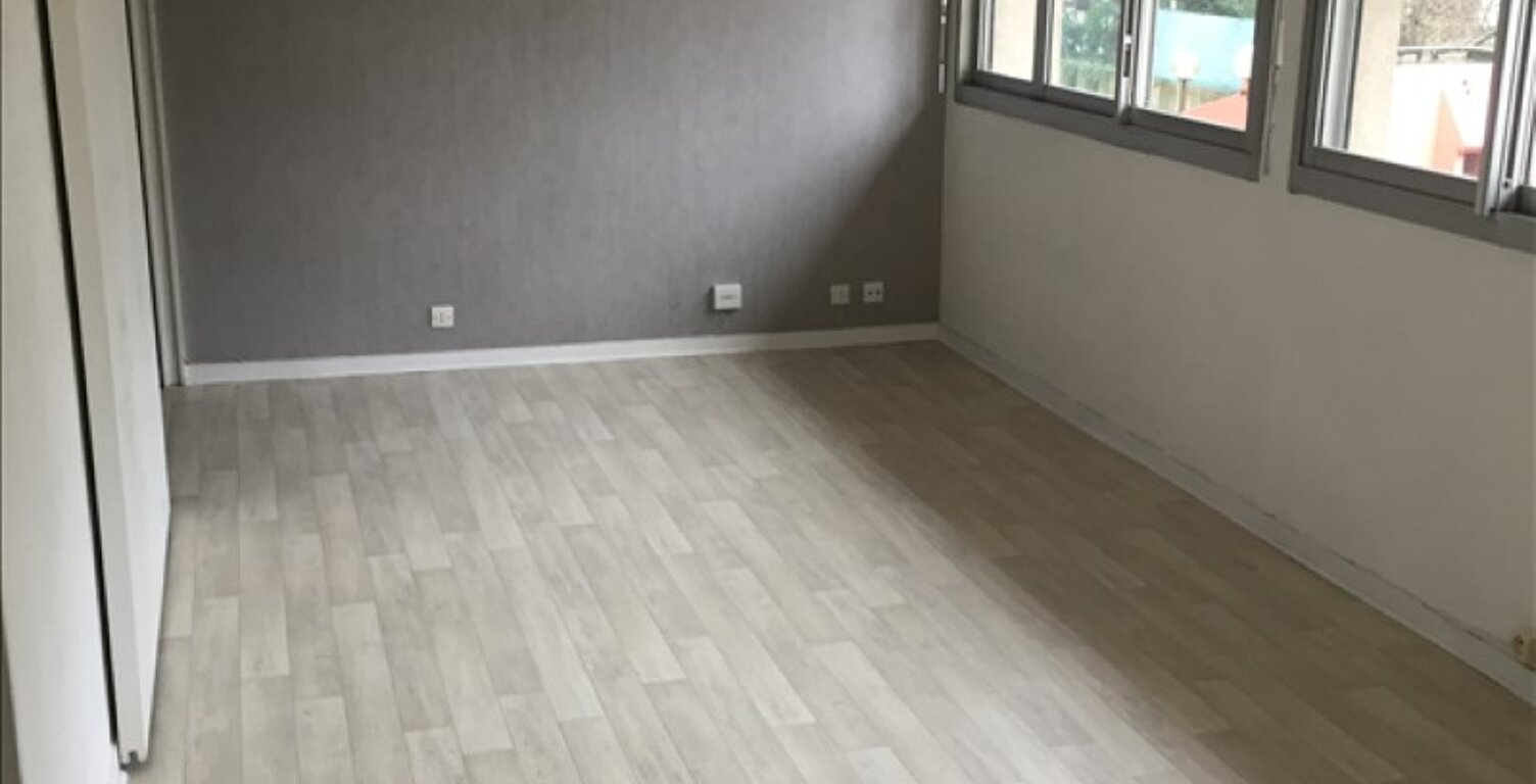 T2 ROUEN - 48 Rue Abée de l'Epée — photo 1