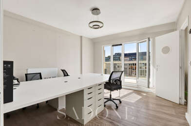 Bureau  574817 €