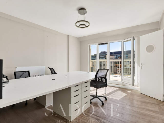 BUREAUX À VENDRE - NEUILLY-SUR-SEINE - 47m² — photo du bien