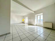 Appartement SEVERAC LE CHATEAU - 5 pièce(s) - 112.4 m² - Garage 2 voitures — photo 2