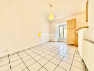 Appartement SEVERAC LE CHATEAU - 5 pièce(s) - 112.4 m² - Garage 2 voitures — photo 4