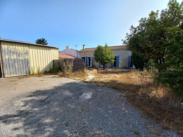 Charmante maison avec nombreuses dépendances au coeur de l'Île d'Oléron — photo 1