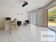 Frejus - T2 - en rez-de-jardin - rénové -  grande terrasse - au calme - commerces - cave - parking — photo 4
