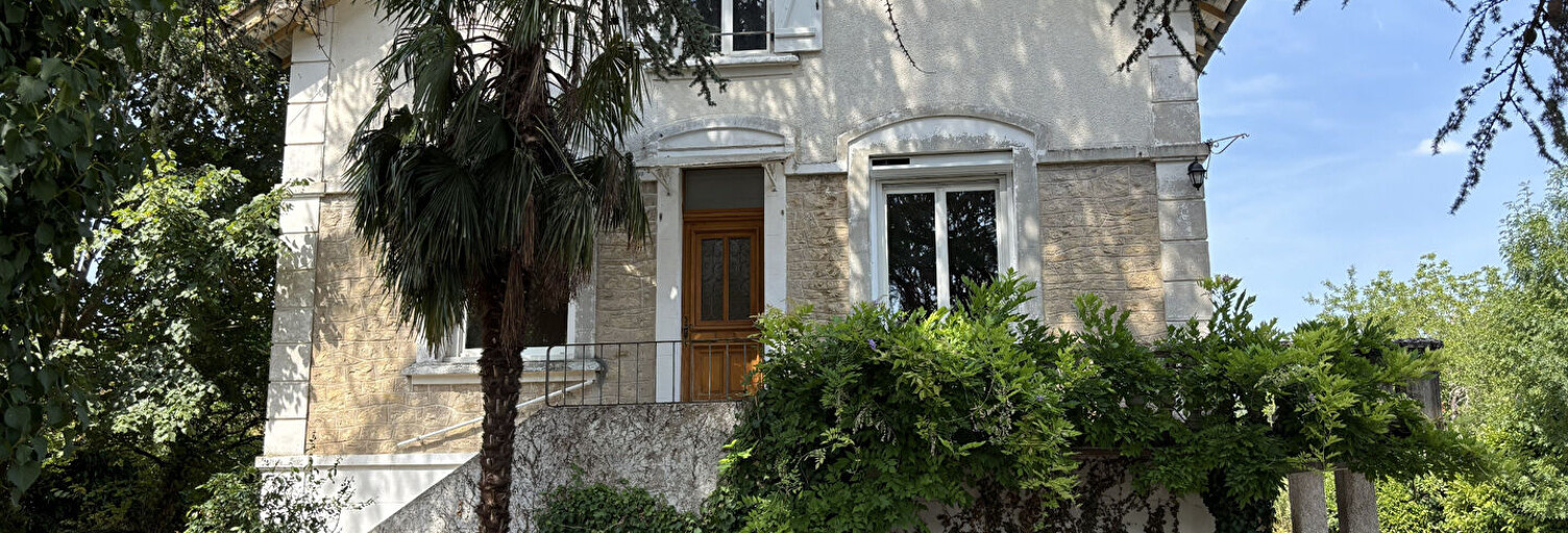Maison 7 Pièces 157 m² à vendre à Villefranche-de-Rouergue (12200)