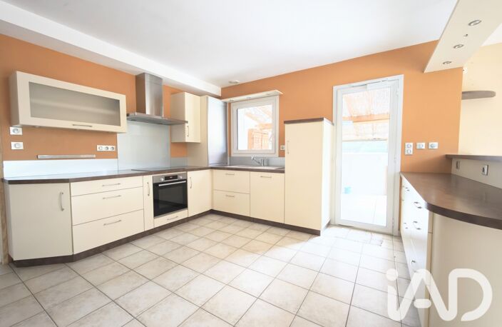 Vente Maison/villa 6 pièces — photo 3