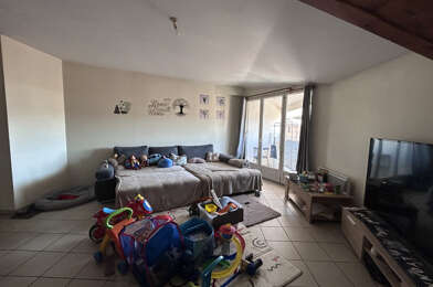 Appartement 3 pièces 750 €