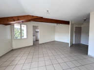 T3 dernier étage centre-village — photo 2