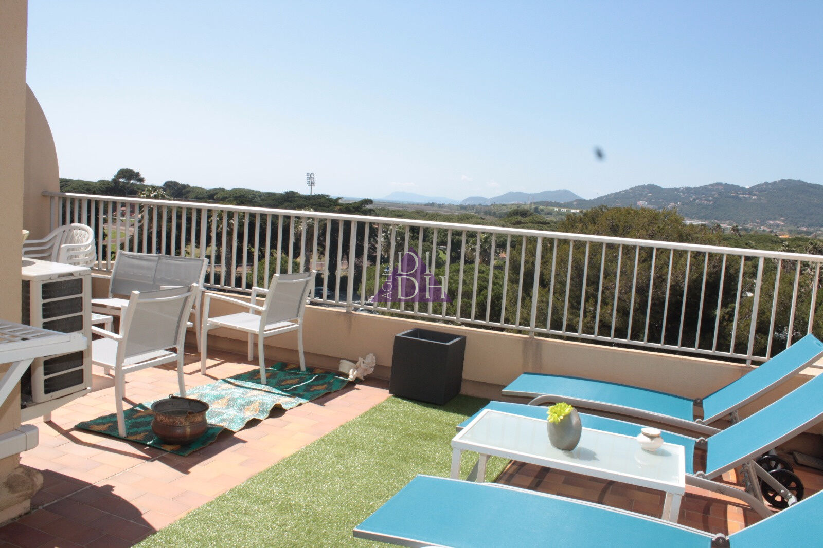 Appartement  T3 à louer Hyères 83400