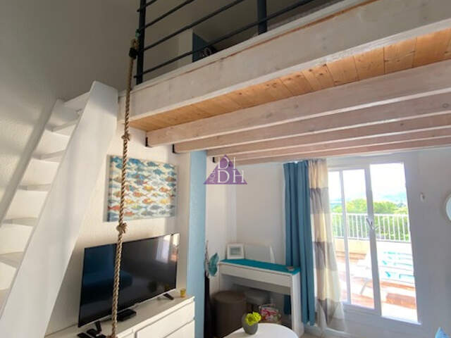 Duplex dernier étage port de Hyeres — photo du bien