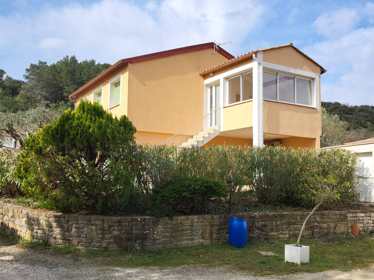 Maison de Type 3 et garages — photo 1