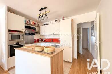 Appartement 4 pièces 370000 €