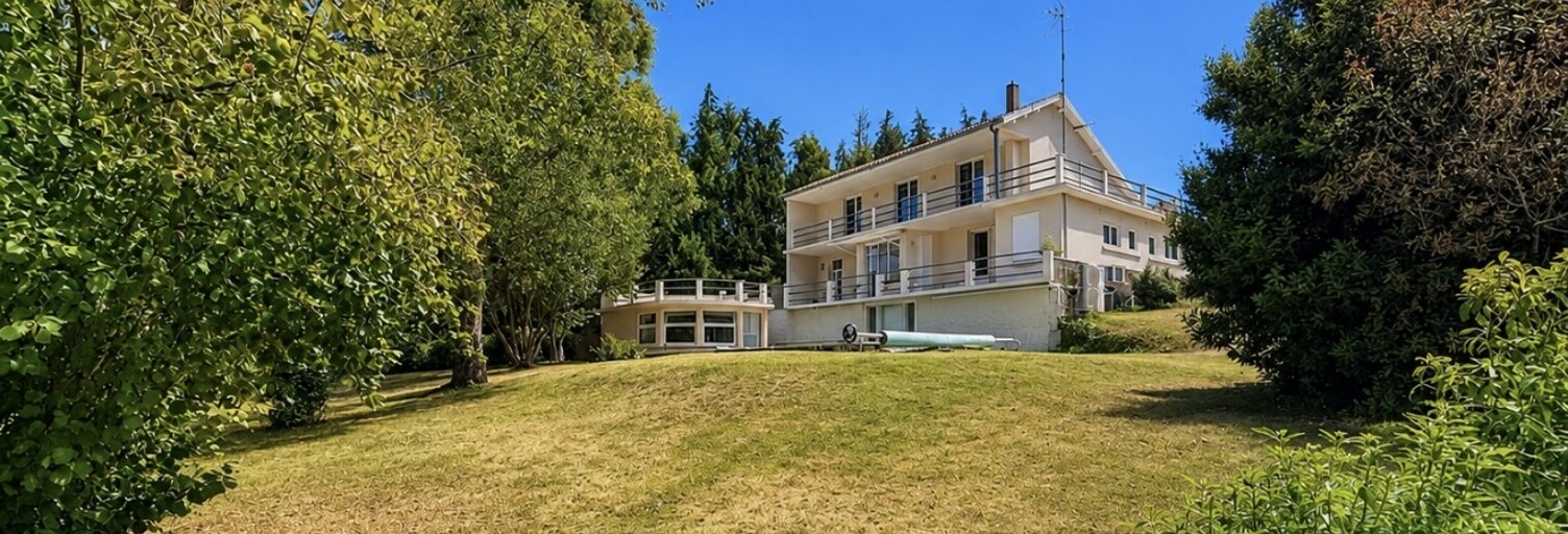Maison 7 Pièces 167 m² à vendre à Montbron (16220)