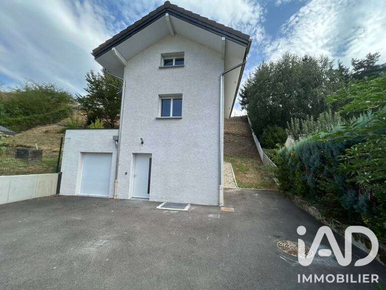 Vente Maison/villa 8 pièces — photo 1