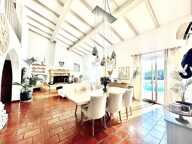 Villa type T6 avec double garage et piscine — photo 3