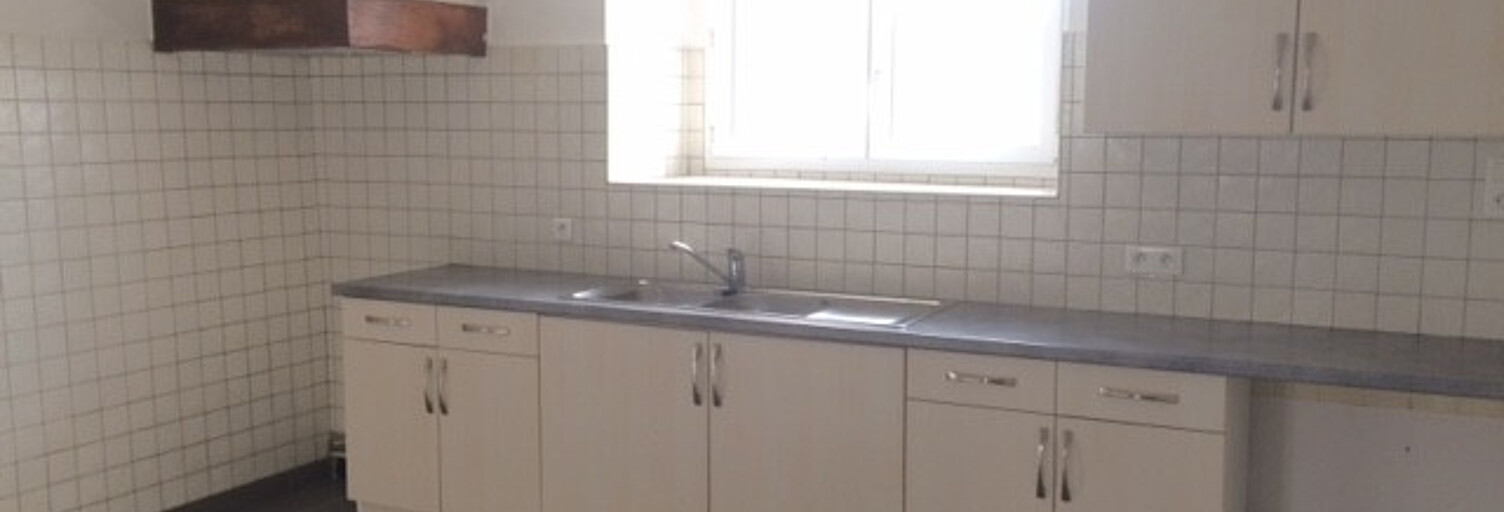 Maison 6 Pièces 160 m² à louer à Lacarre (64220)
